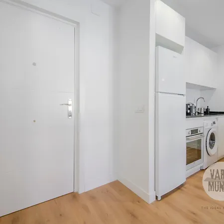 Elegancia Con Parking Para 4, Vive La Latina Madrid Exterior photo